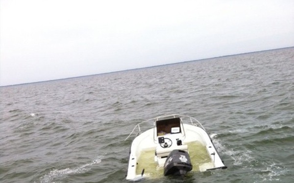 Sunk boat in Saginaw Bay