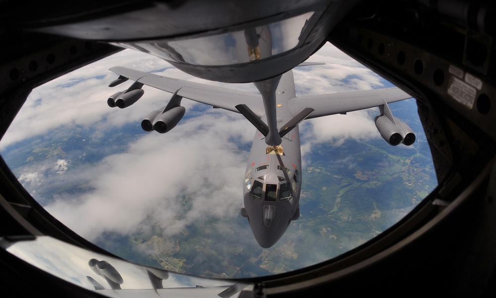 Reserve units link up during refueling mission