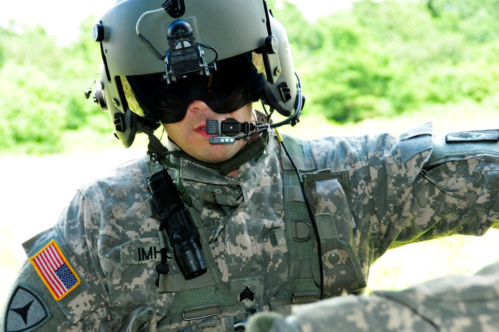 Aviation soldiers practice rescue hoist operations