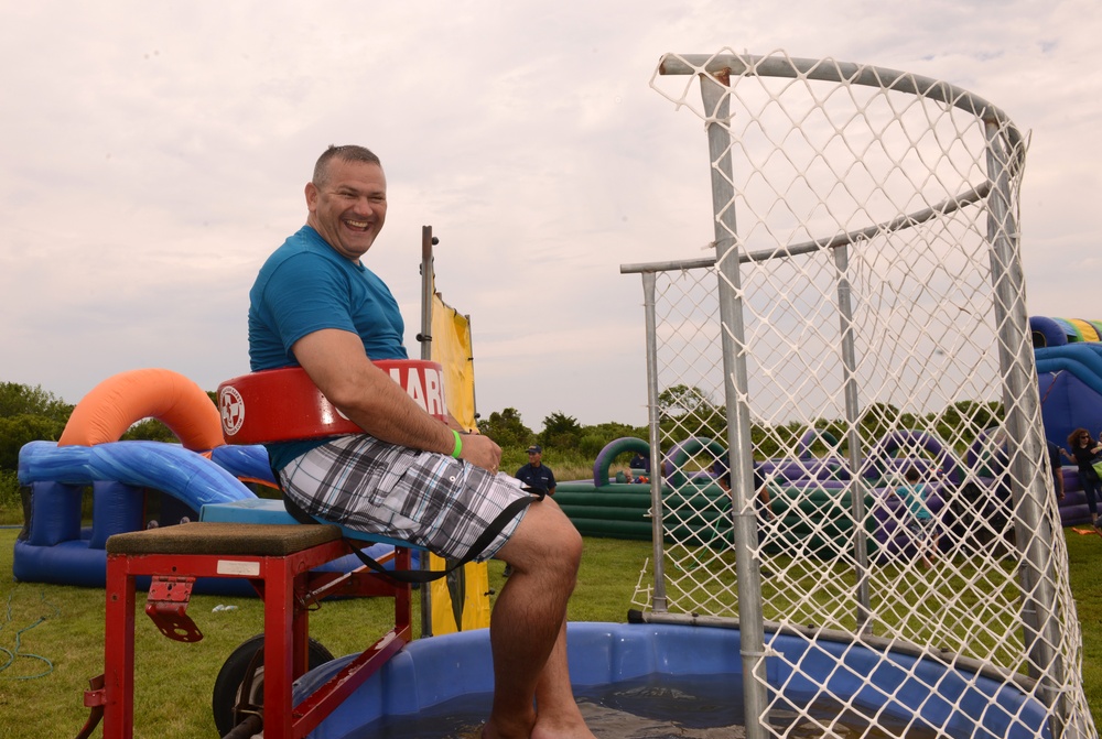 Dunk tank