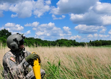 Aviation soldiers practice rescue hoist operations