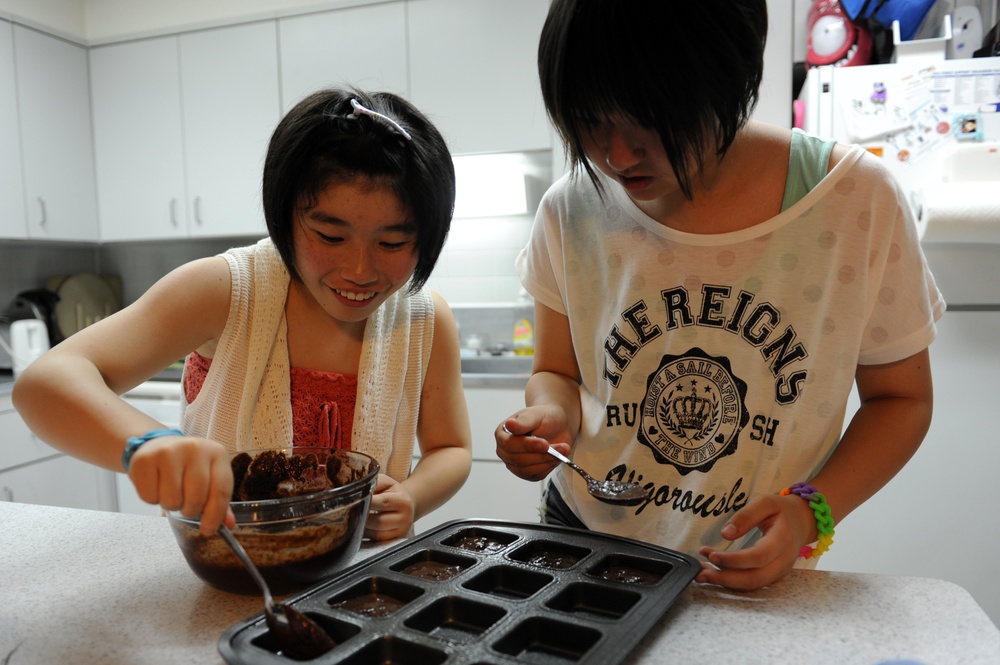 Base members 'adopt' Japanese students for weekend