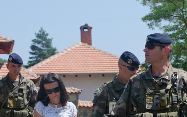 French Coy meets with Kosovo