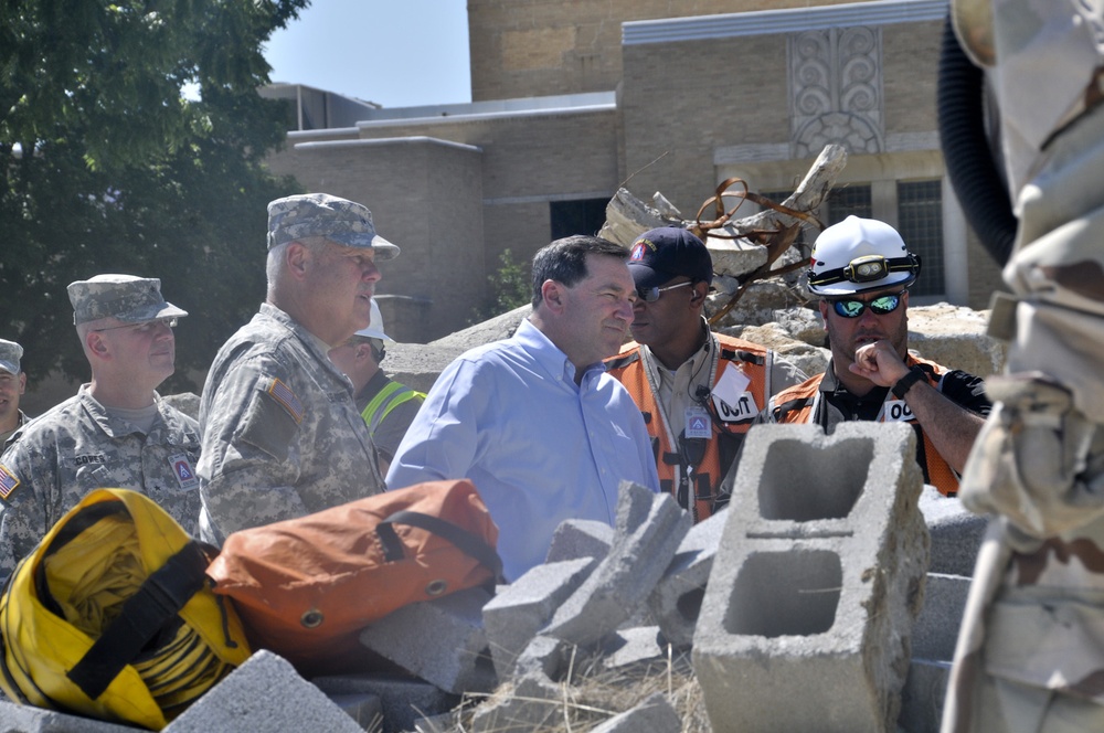 Sen. Joe Donnelly observes Vibrant Response