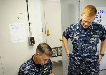 USS Freedom, LCS-1 swaps crew
