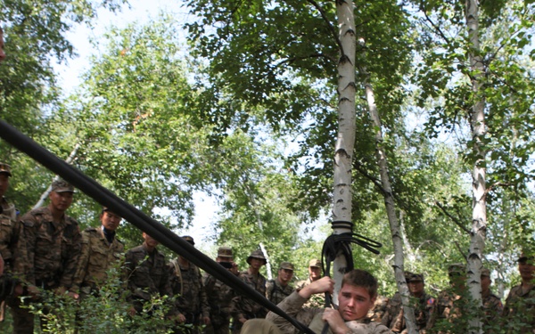 MAF, US Marines exchange expertise through survival training