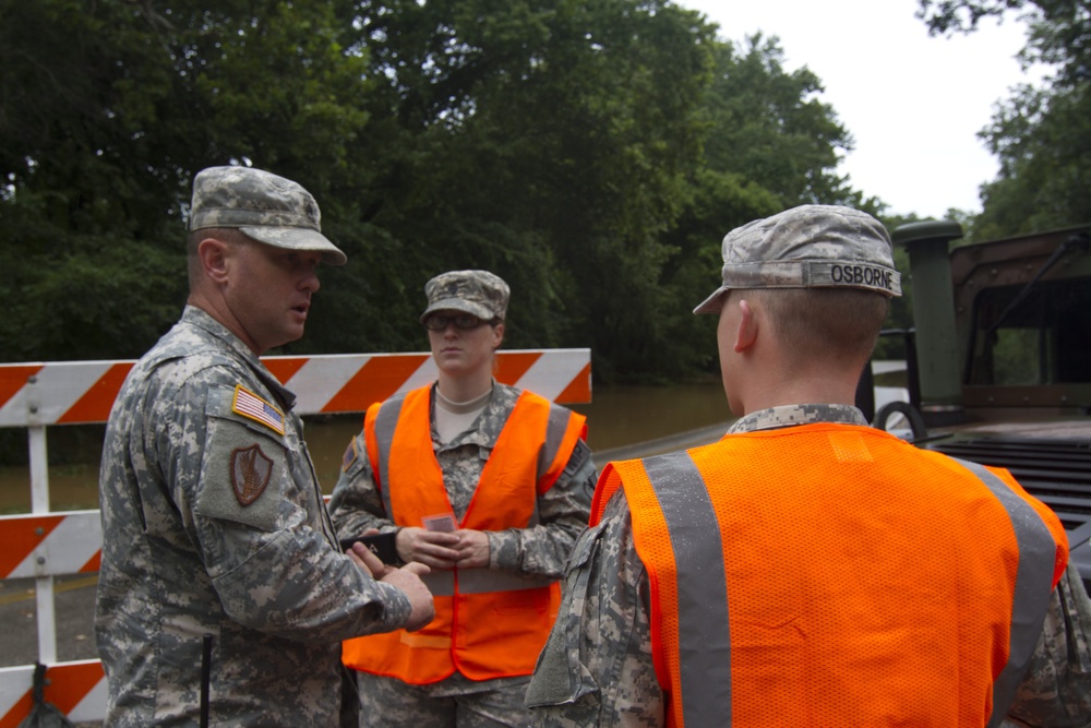 Missouri Guardsmen assist communities with flood response