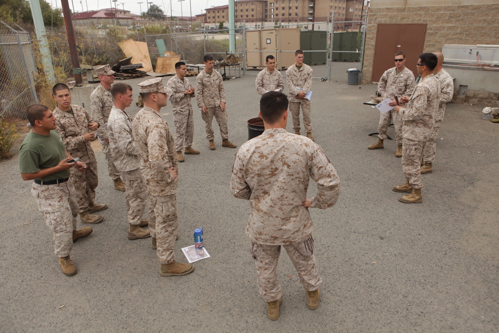 1st Air Naval Gunfire Liaison Company conducts firepower control team exercise