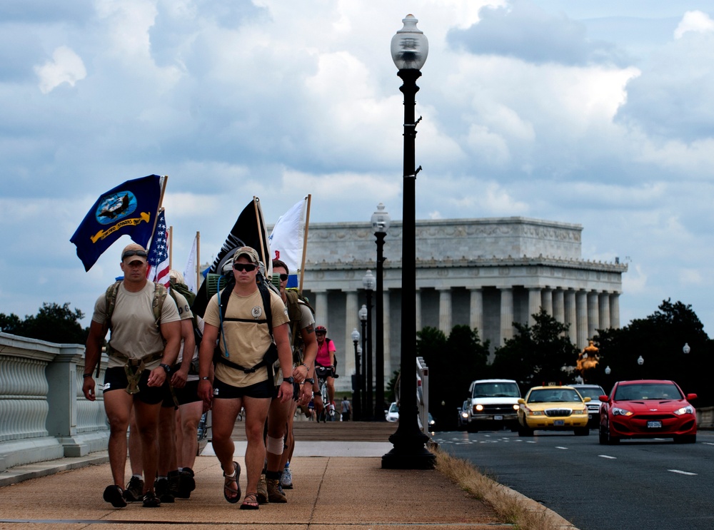 Maj. David Gray 140-mile memorial ruck march