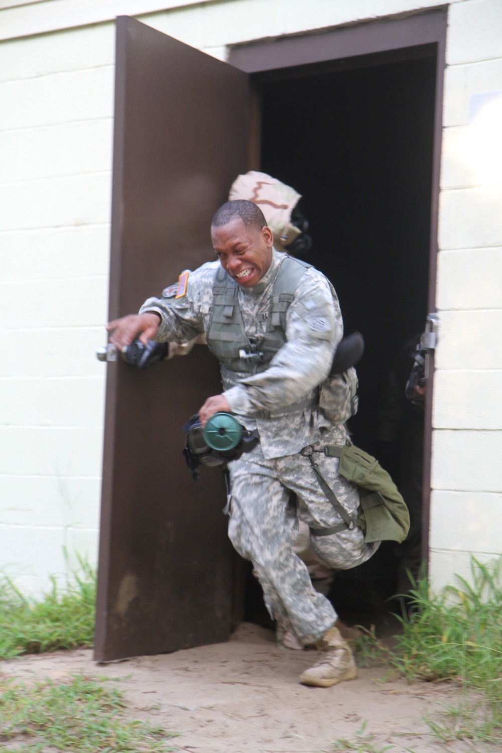 HHB 18th Fires Brigade CS chamber confidence training