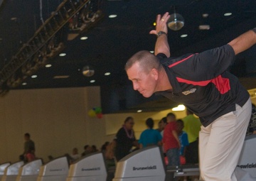 Semper Ten Split: Musical Marine knocks out tunes, bowling pins