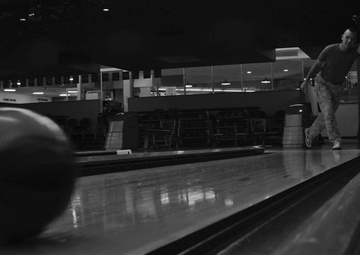 Semper Ten Split: Musical Marine knocks out tunes, bowling pins