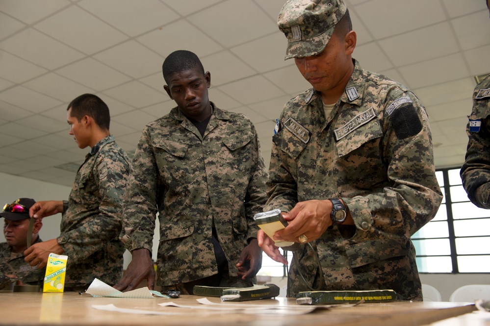 Demo training Honduran navy