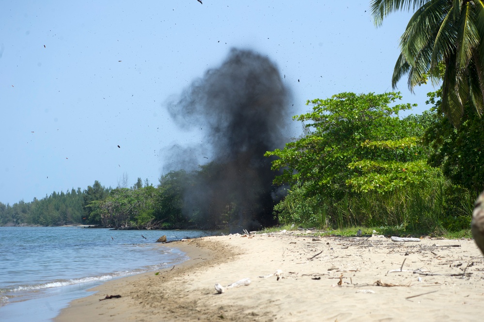 Demo training Honduran navy