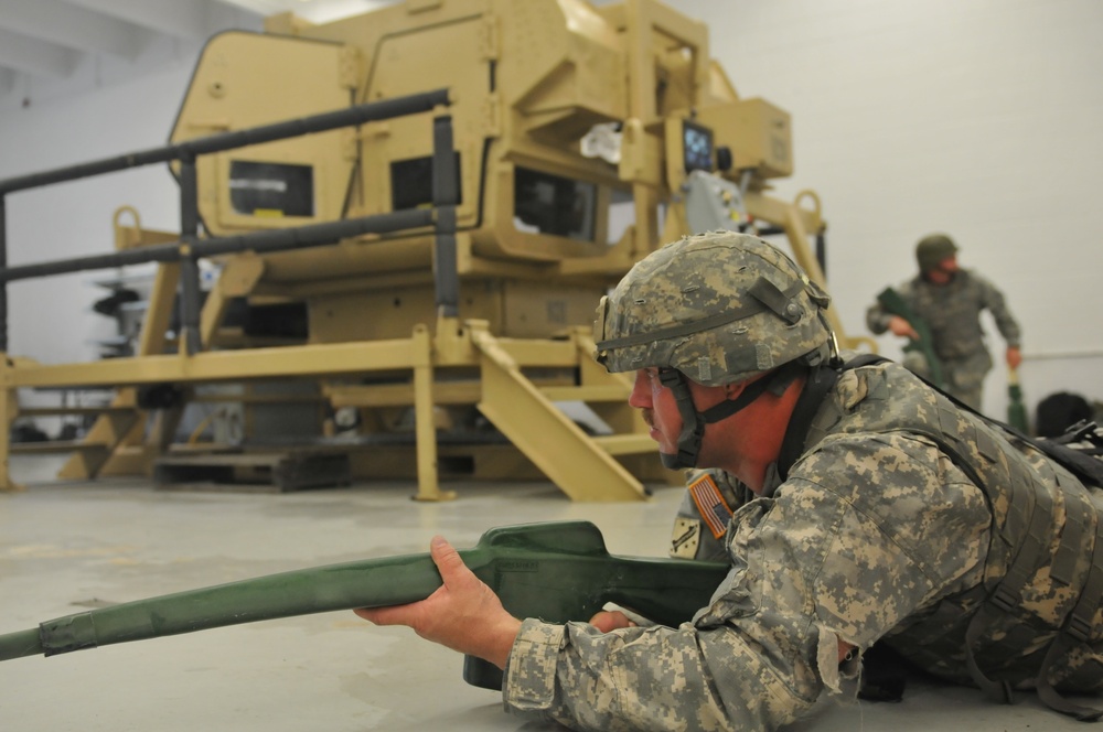 OSW soldier pulls security during HEAT training