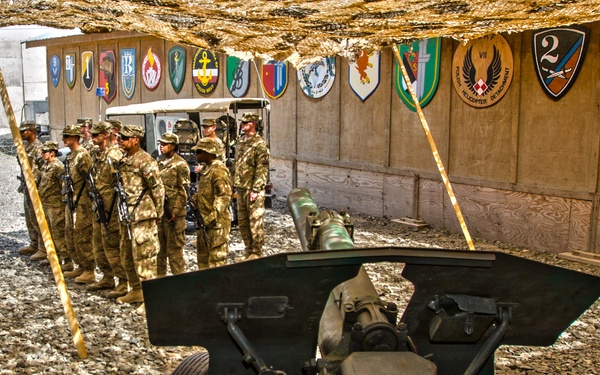 US soldiers receive Polish marksmanship badges