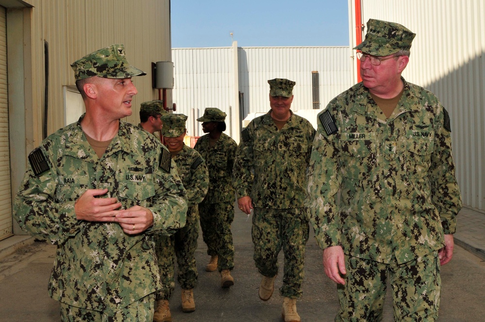 DVIDS Images Vice. Adm. Miller tours NAVSUP facility in Bahrain