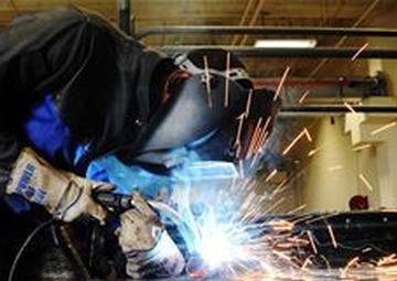 Fabricating F-16 Fighting Falcons