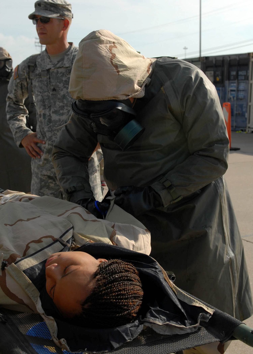 Muleskinners train to decontaminate patients