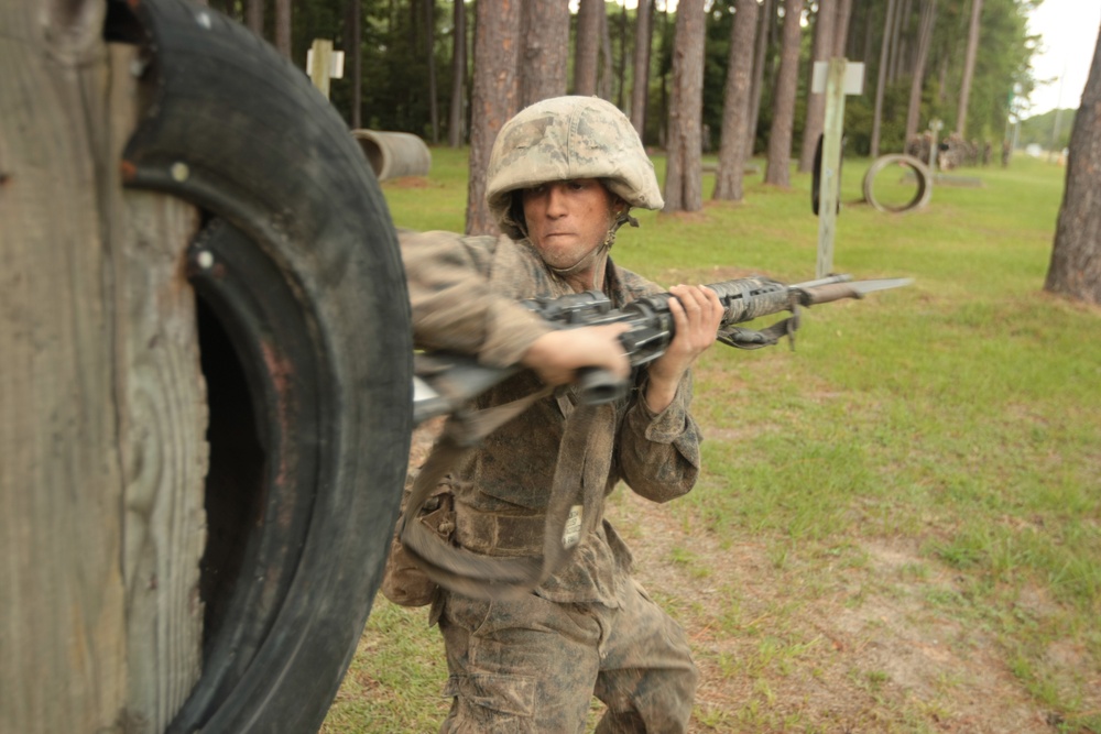 Photo Gallery: Marine recruits close in on title at Parris Island