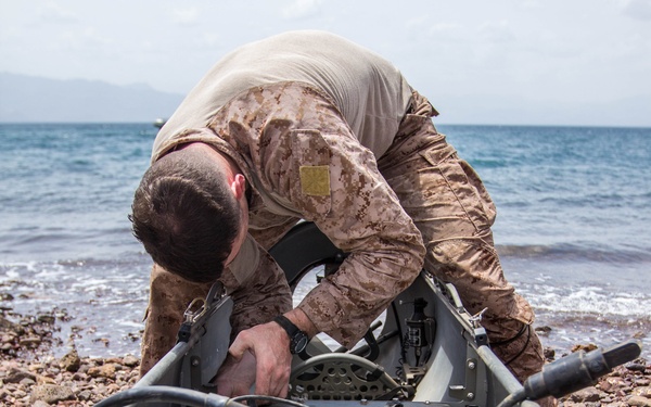26th MEU Maritime Raid Force Amphibious Beach Insertion