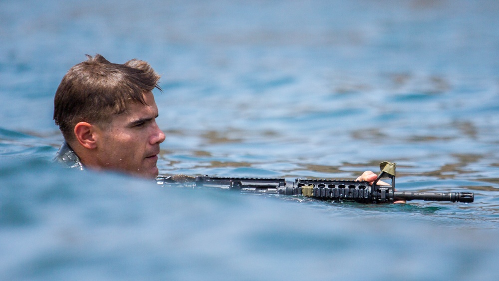 26th MEU Maritime Raid Force Amphibious Beach Insertion