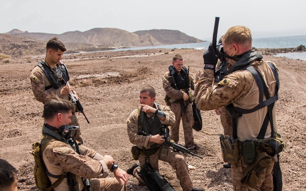 26th MEU Maritime Raid Force Amphibious Beach Insertion