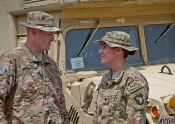 Married couple shares deployment together