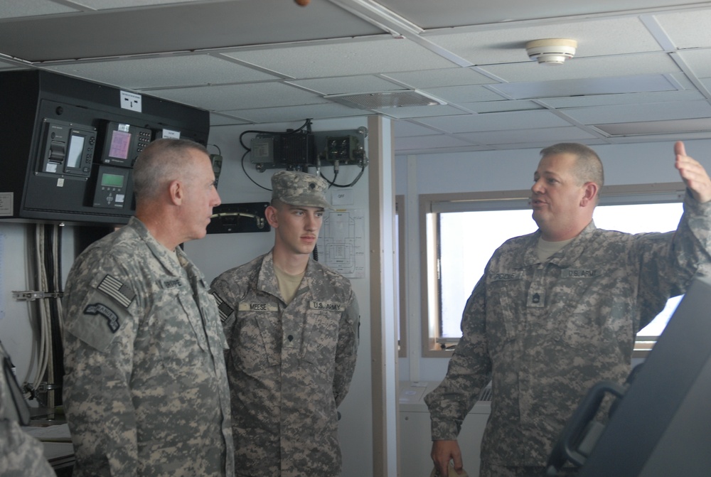 CENTCOM CSM Visits with Soldiers of the 371st SB