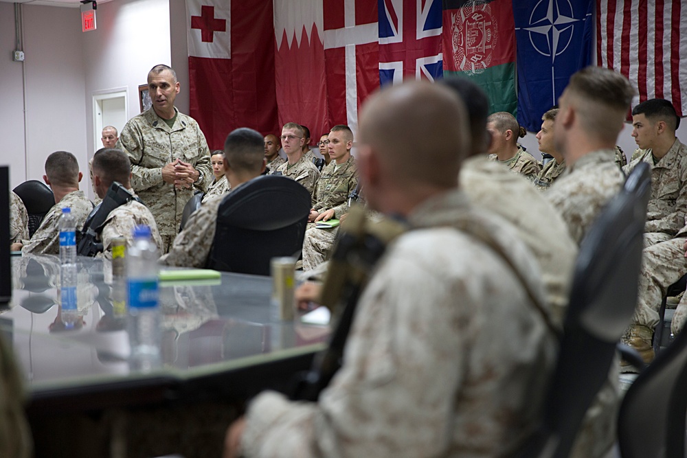 Sgt. Maj. Booker Visits RC(SW)