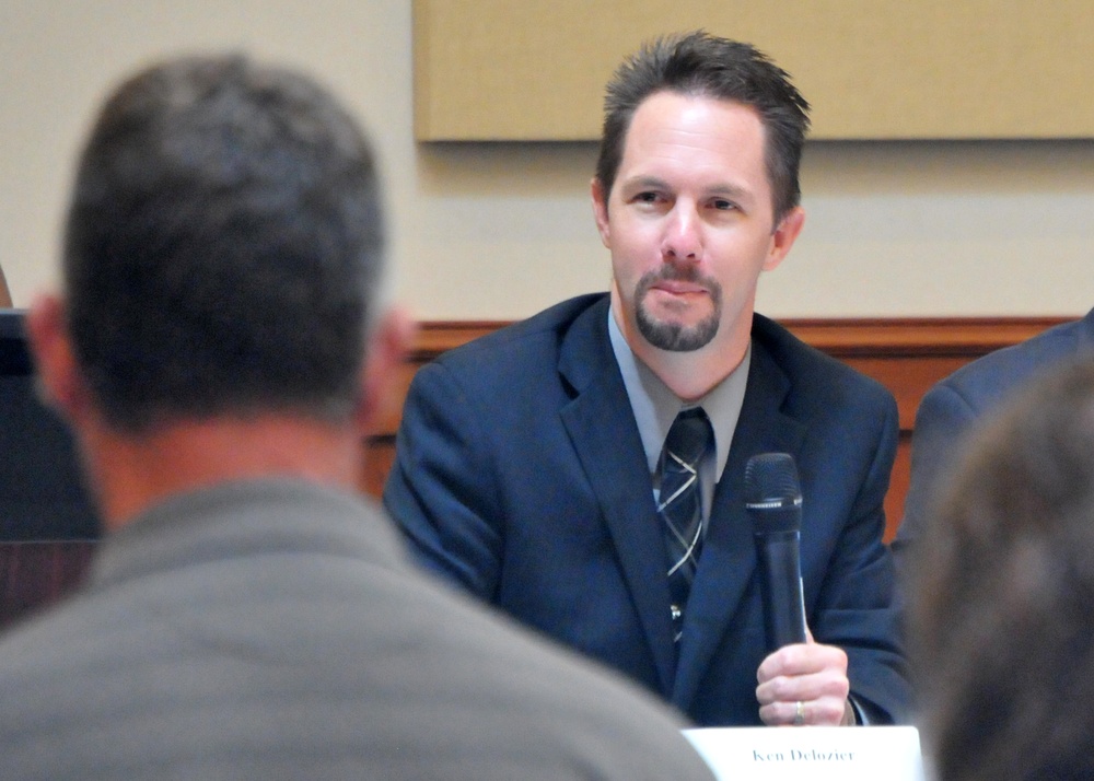 SPAWAR, Industry Help Wounded Warrior Community with Networking Opportunities