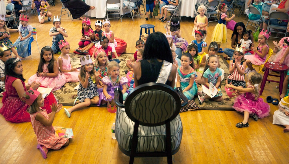 Military children spend story time with royalty