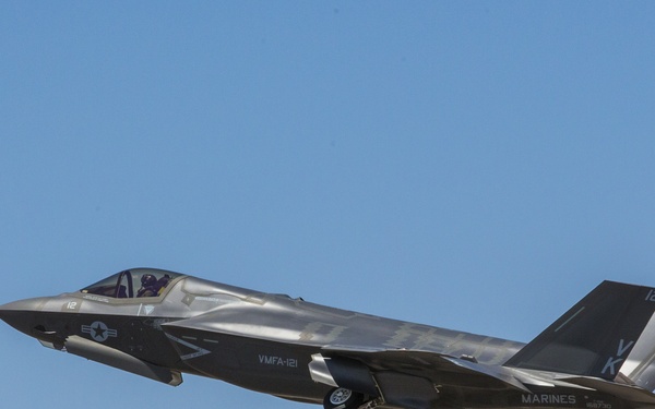Simultaneous Launch of Four F-35B Lightning II Aircraft