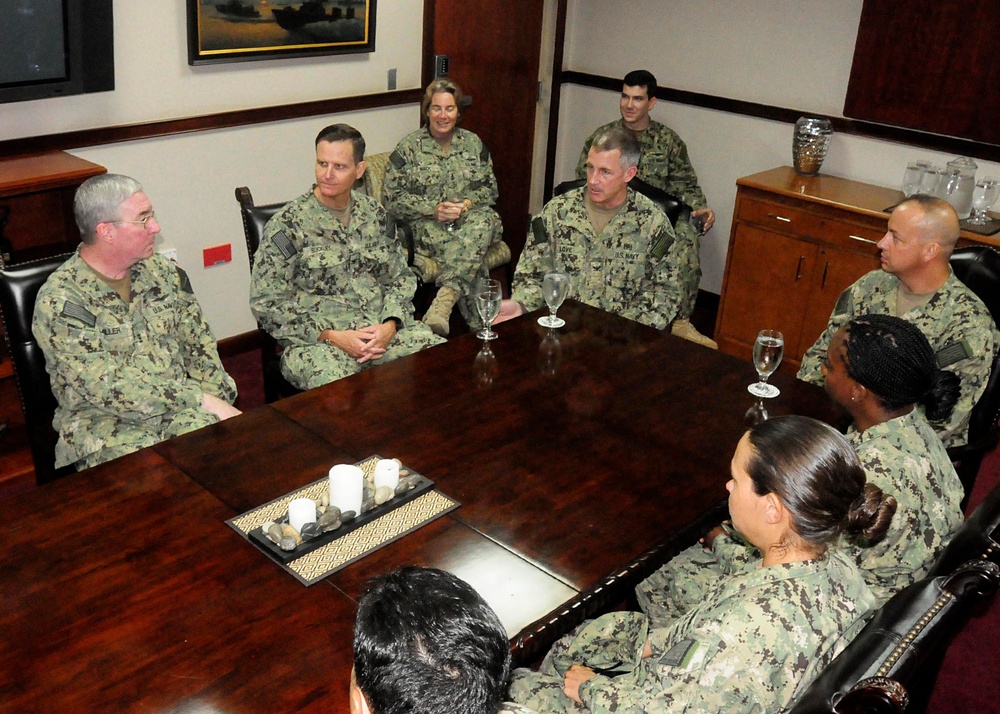 Vice. Adm. Miller with Expeditionary Resuscitative Surgical Systems Team 10