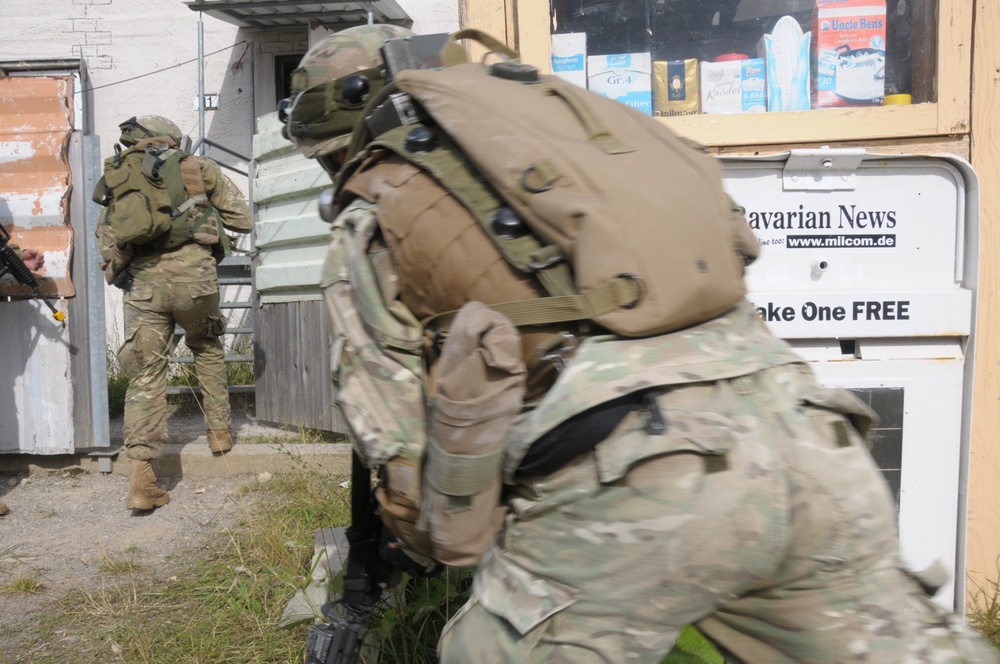 Regimental combat team mission rehearsal exercise