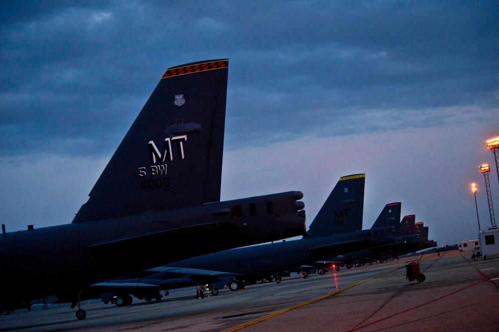 Minot, Barksdale aircrews demonstrate elite, disciplined teamwork