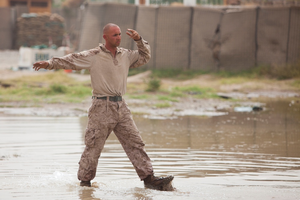 2TS Company conducts Combat Logistics Patrol for maintenance and supply operations