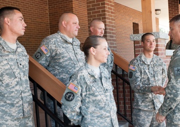 Chandler thanks Army Reserve MPs for their support