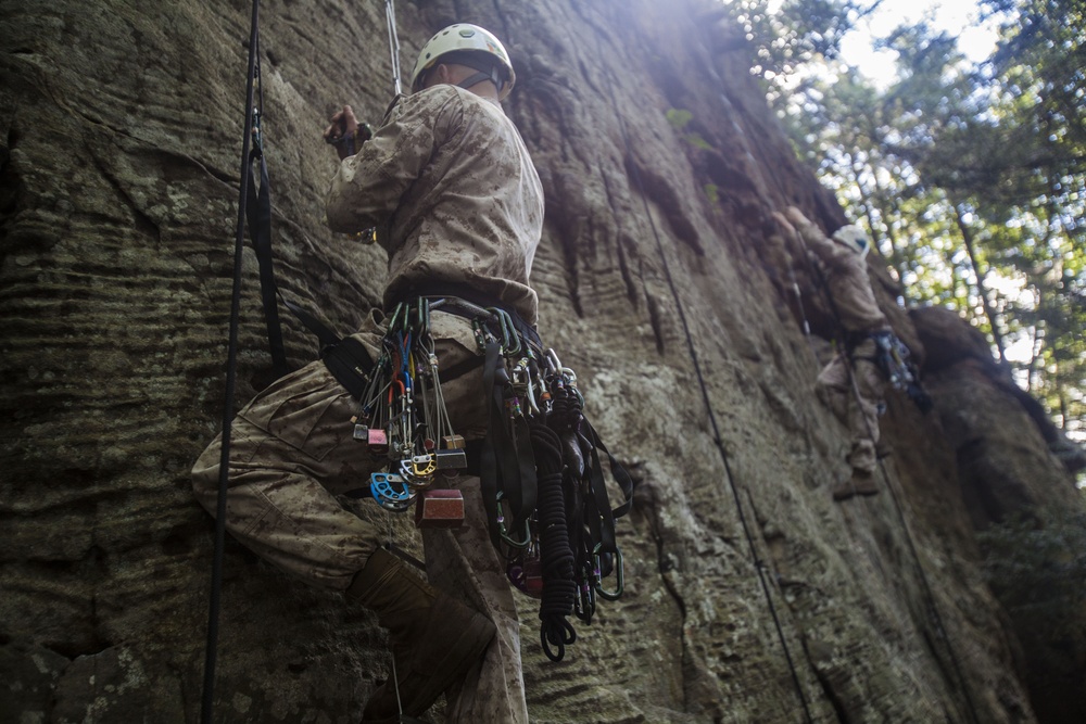 22nd MEU BLT Marines climb to the top in SOTG assault climbers course