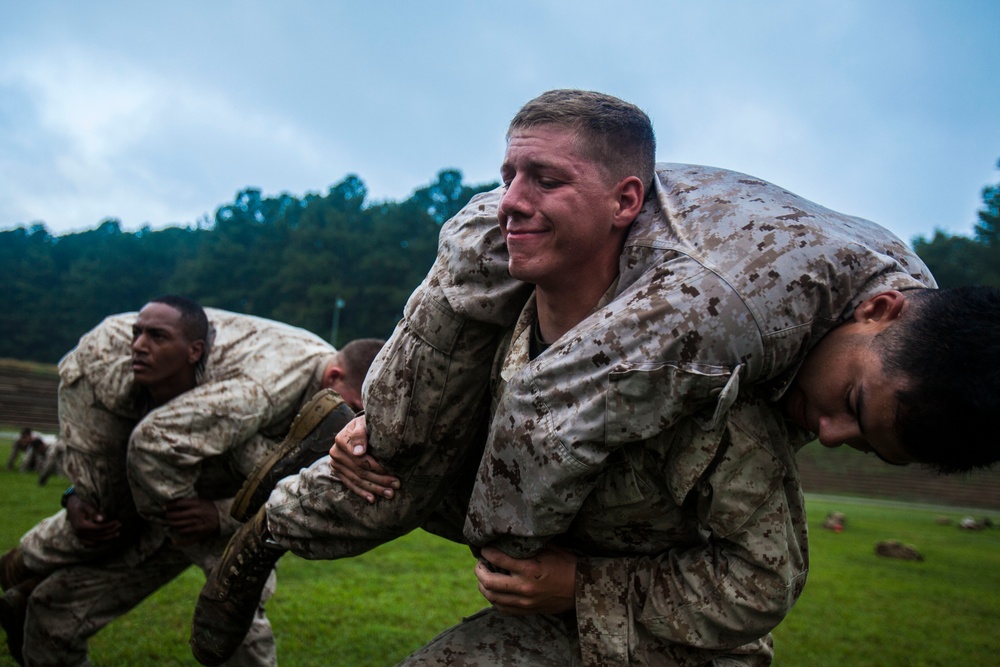 22nd MEU BLT puzzles through leadership reaction course