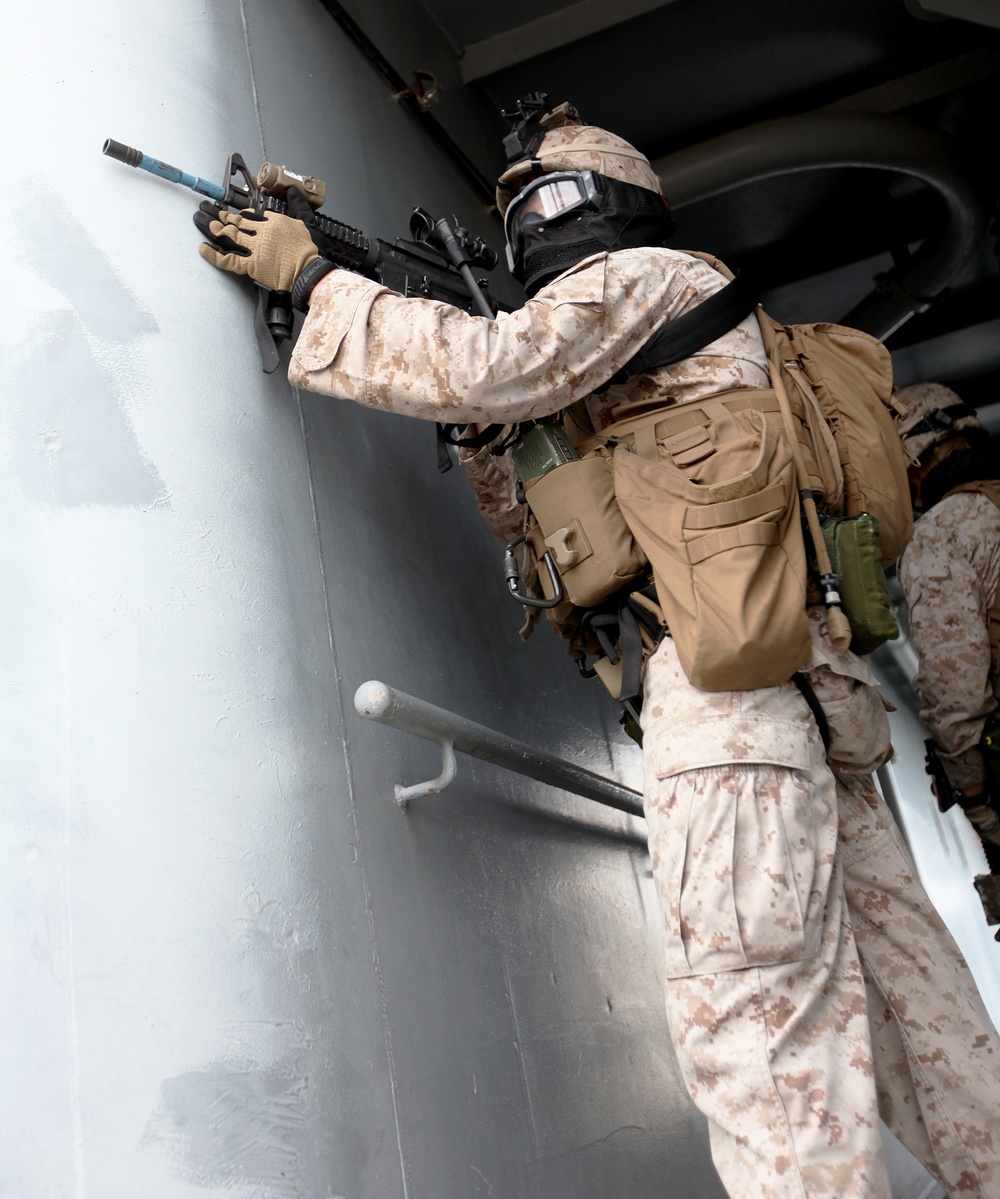 22nd MEU completes VBSS training