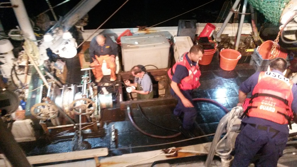 Coast Guard assists fishing vessel in distress off Jones Inlet, NY