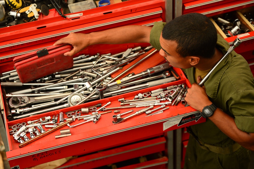 Commander, Task Group 56.7 boat maintenance