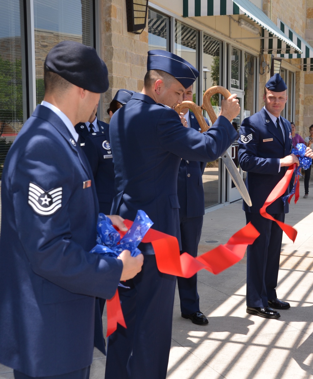 USACE real estate team pivotal in rebranding Air Force Recruiting facility