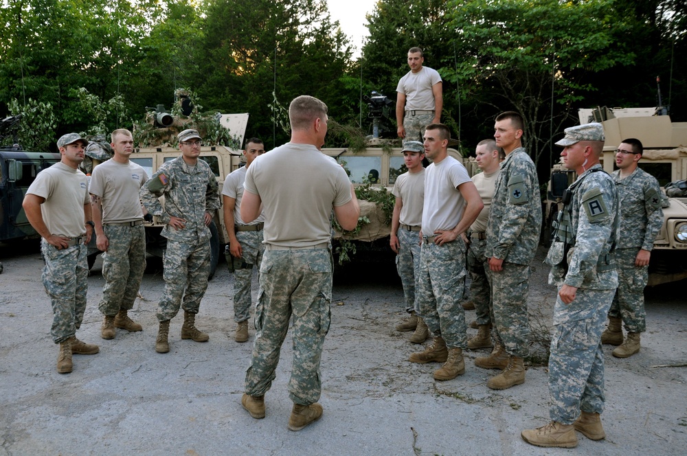 First Army advises, assists Illinois NG unit during annual training