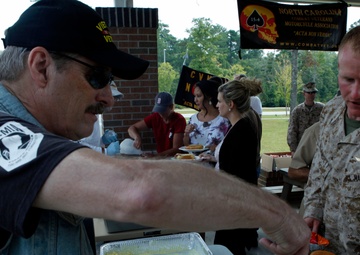 Veterans pay it forward to Wounded Warrior Battalion