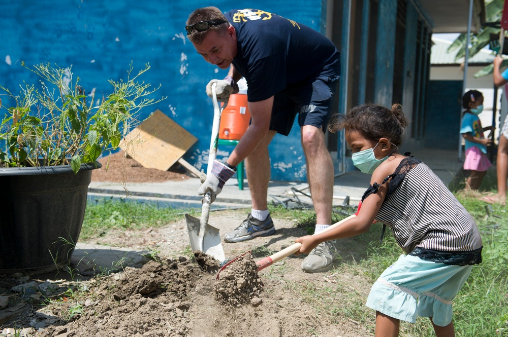 USS Denver sailor takes part in community service program