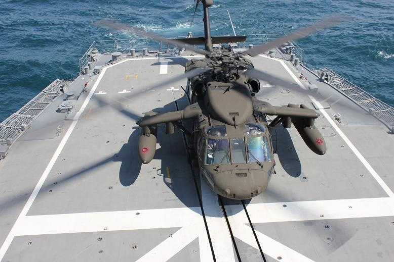 Army UH-60 makes historic landing