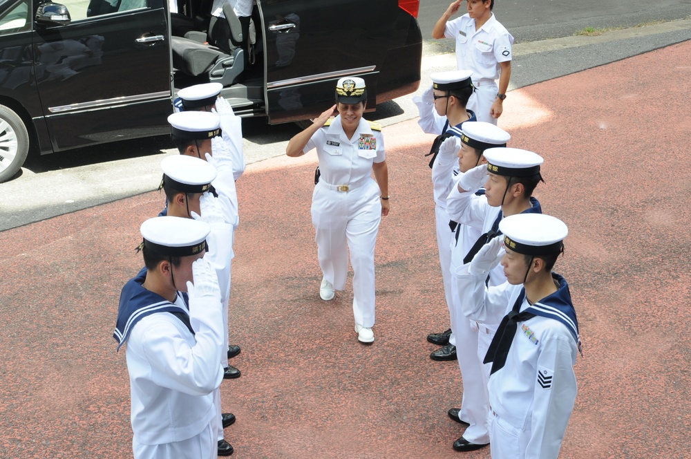 Vice Adm. Howard visits JDS Hyuga and USS Blue Ridge