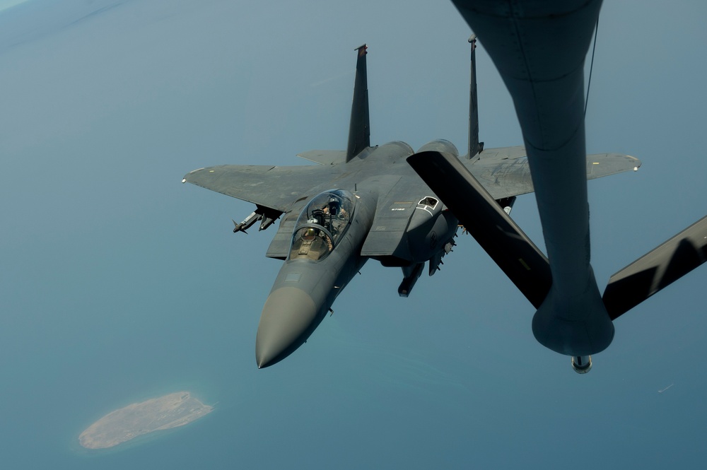 Persian Gulf air refueling mission